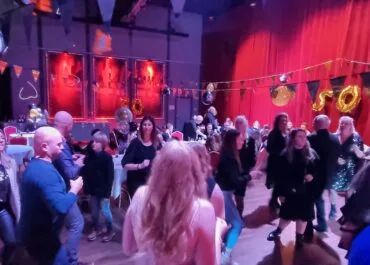 uw verjaardag vieren met een DJ?