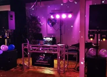 voor een feest groot of klein? drive in show DJ